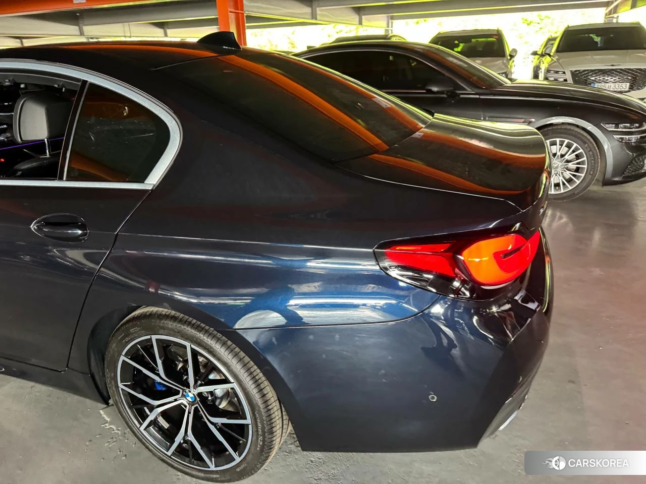 BMW 5 Series (G30) подробный осмотр из Кореи — фото 13