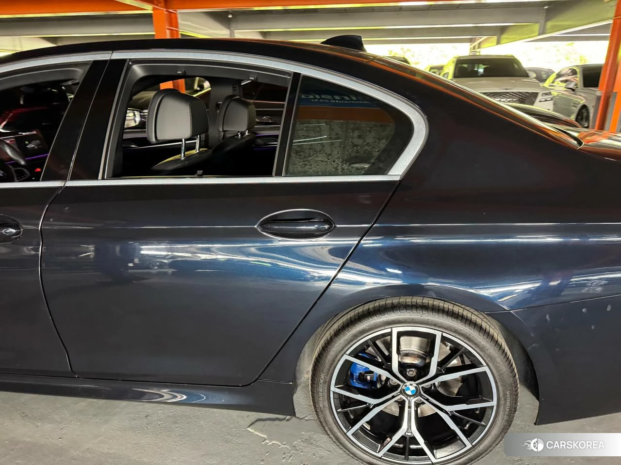 BMW 5 Series (G30) подробный осмотр из Кореи — фото 14