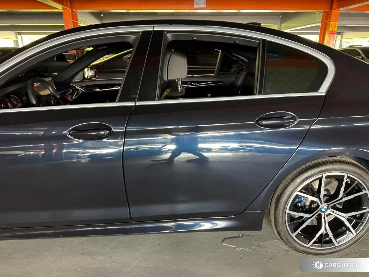 BMW 5 Series (G30) подробный осмотр из Кореи — фото 17