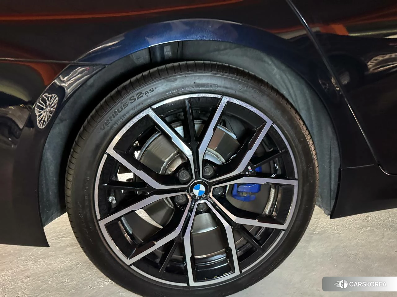BMW 5 Series (G30) подробный осмотр из Кореи — фото 37