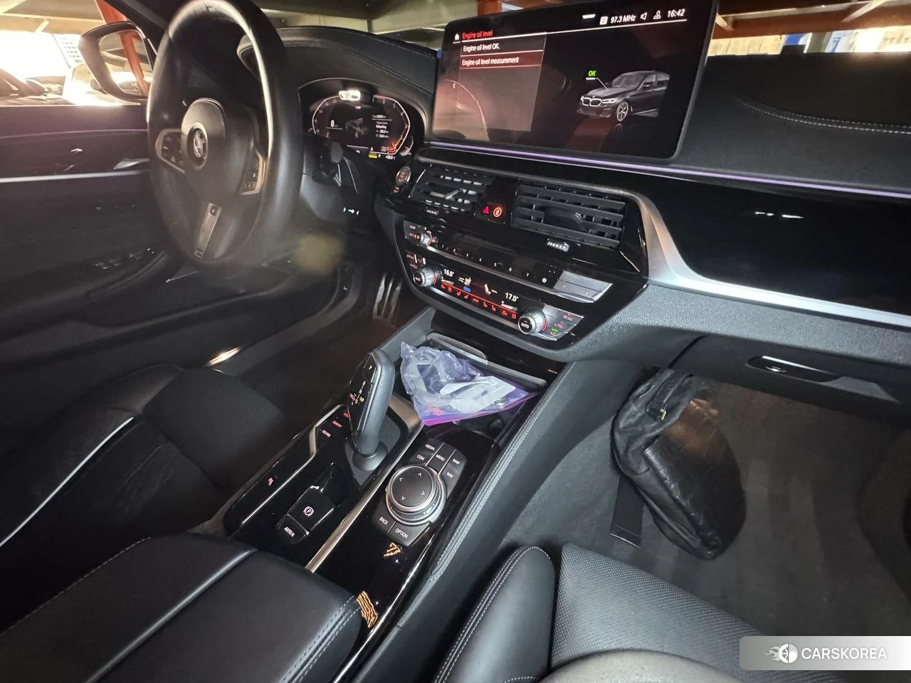 BMW 5 Series (G30) подробный осмотр из Кореи — фото 57